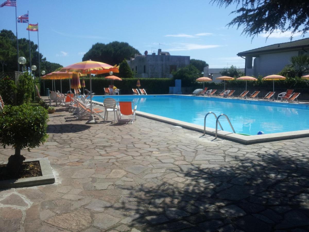 Ccc Holiday Properties Le Vele Ccc Montalto di Castro Esterno foto